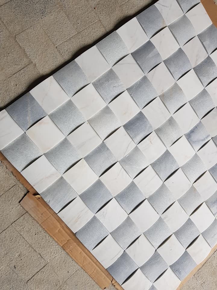 Mosaic cong 10x10 mix đen na + trắng sữa