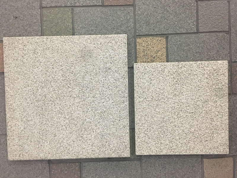 Gạch lát sàn 300 * 300