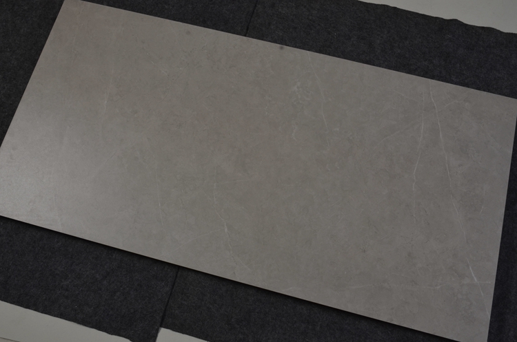 Gạch tráng men lát sàn chống nước 600x1200